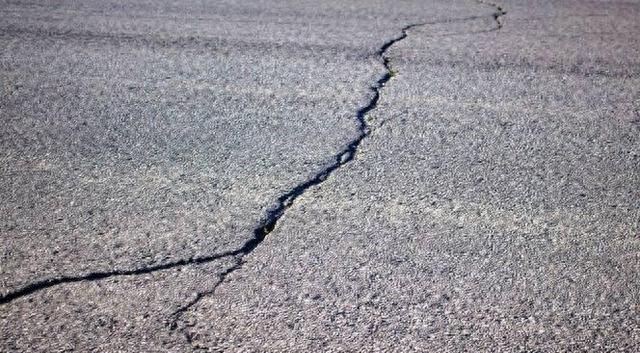 美國(guó)高速公路問(wèn)題_美國(guó)道路狀況差_路況