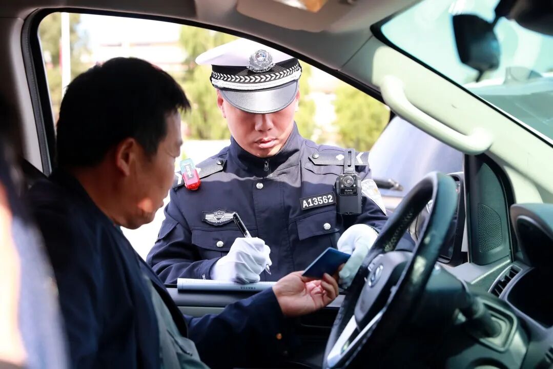 返程高峰預(yù)警_出行提示_錯峰避堵