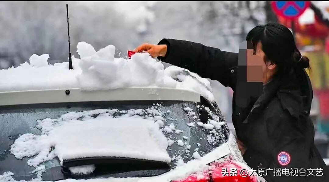 駕車出行前的準備_出行提示_駕駛雪天車輛注意事項