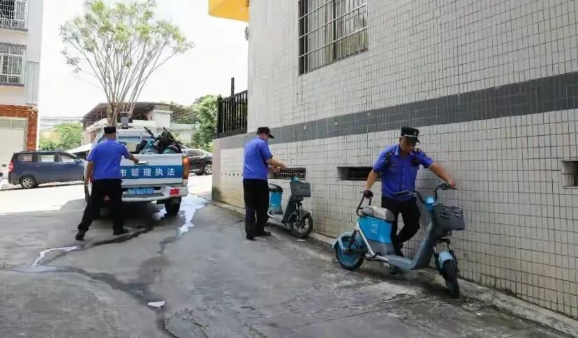 中老年出行替代方案_低速電動車禁行政策_禁行