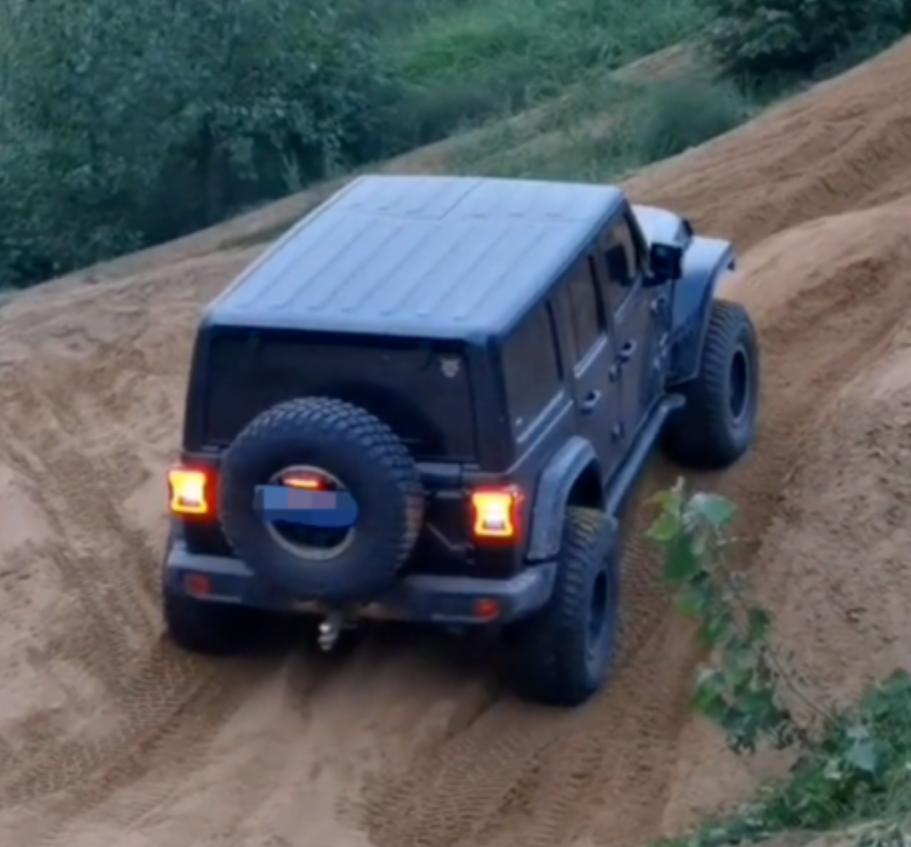 路況_沖坡技巧_涮坡技巧