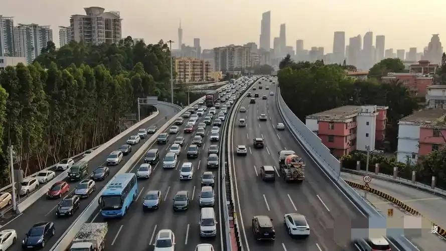 廣州限行政策_(dá)限行_外地車主生存戰(zhàn)
