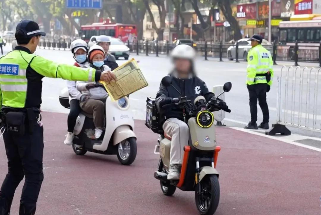 禁行_2025電動(dòng)車(chē)新政策_(dá)電動(dòng)車(chē)合法上路車(chē)型