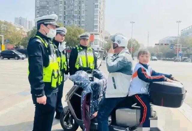 電動(dòng)車禁行新規(guī)_全國(guó)電動(dòng)車執(zhí)法細(xì)則_限行