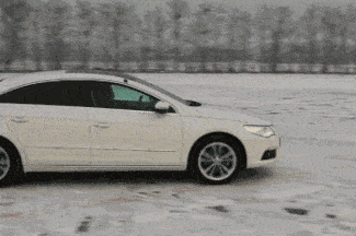 雪天行車(chē)安全提示_出行提示_洮南雪天路面安全指南